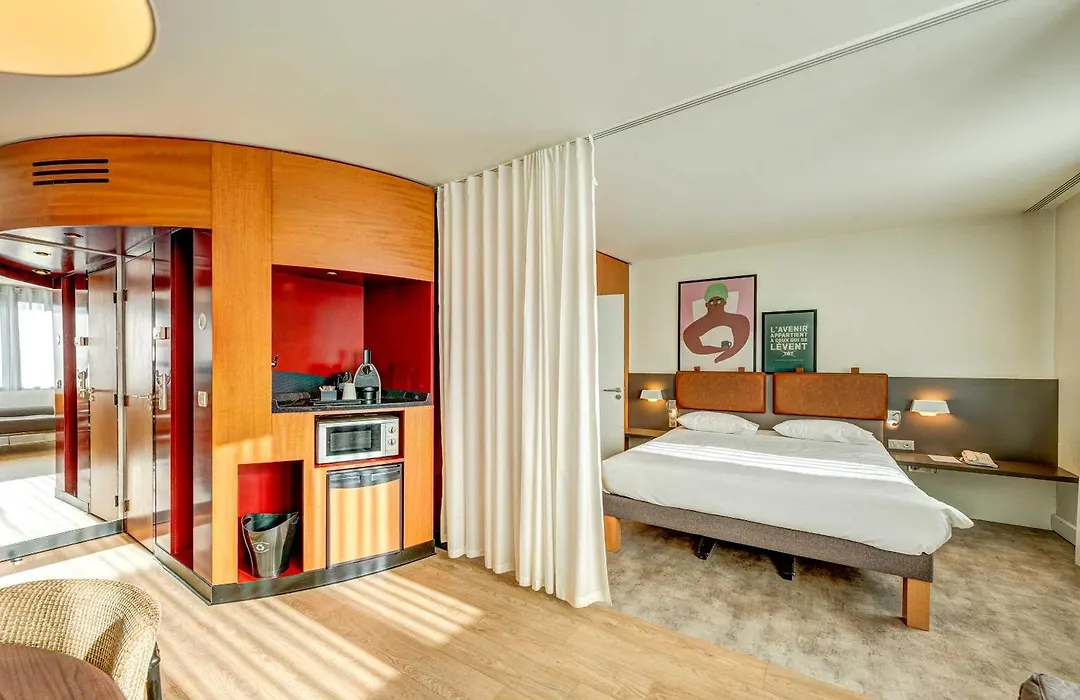 Novotel Suites Paris Nord 18ème-1
