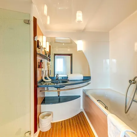 Novotel Suites Paris Nord 18ème-2